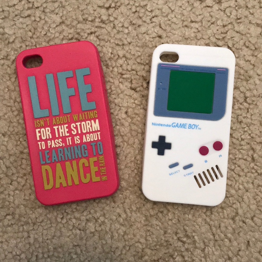 ⭐️LAST CHANCE⭐️2 silicon iPhone 4/4s cases